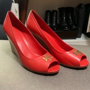 Tory Burch orange wedge heel peep toe sandal 9.5
